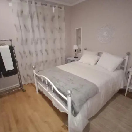 Nyaraló Feather House São Bartolomeu