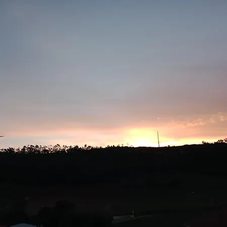 Nyaraló Feather House