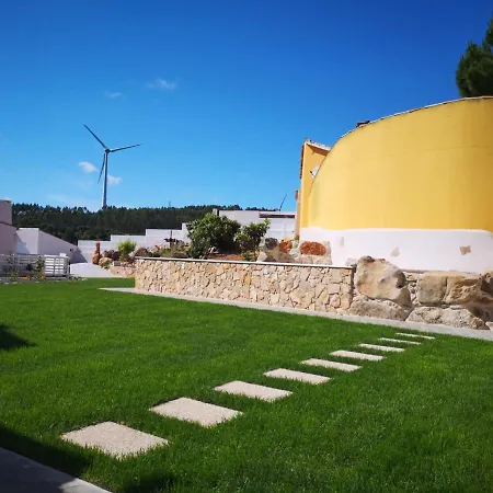 Feather House Nyaraló