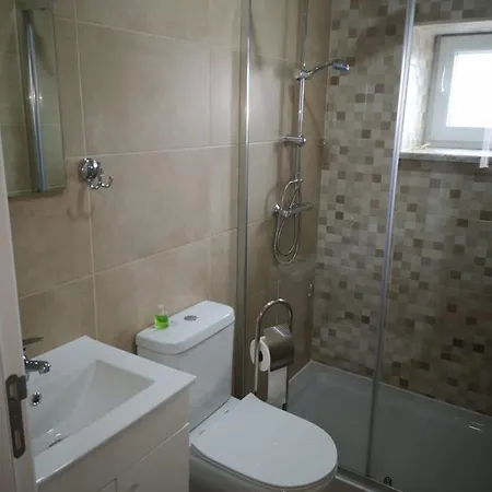 Feather House * São Bartolomeu