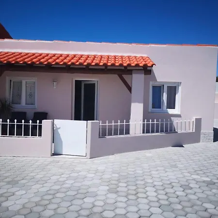 Feather House * São Bartolomeu