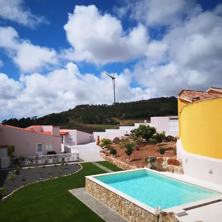Сasa de vacaciones Feather House São Bartolomeu