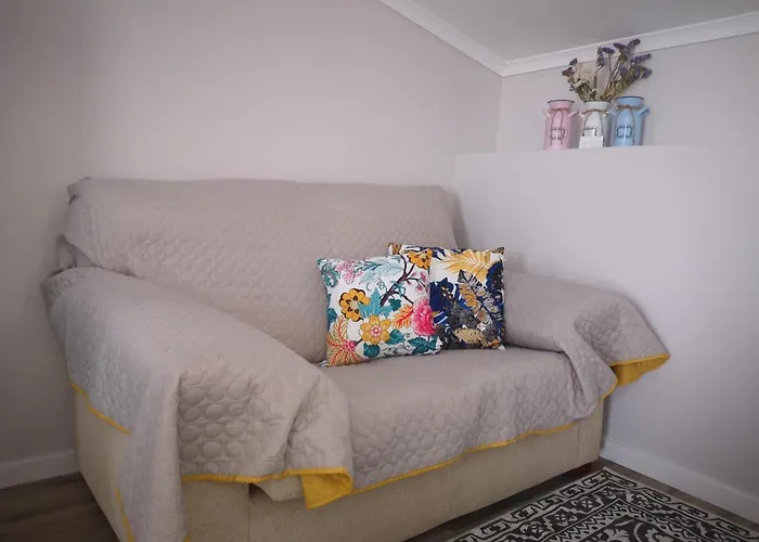 Сasa de vacaciones Feather House *